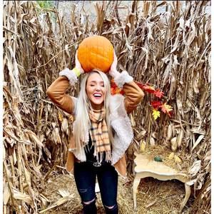 Meet your Posher, Erin